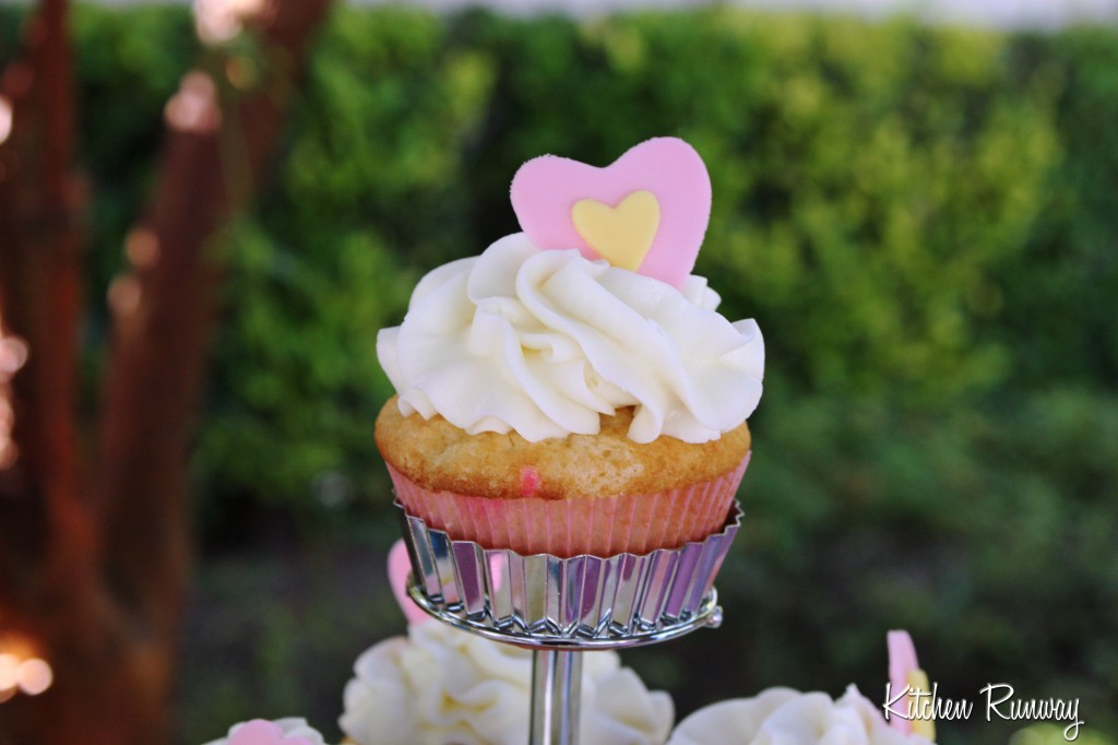 vanilla funfetti birthday cupcake